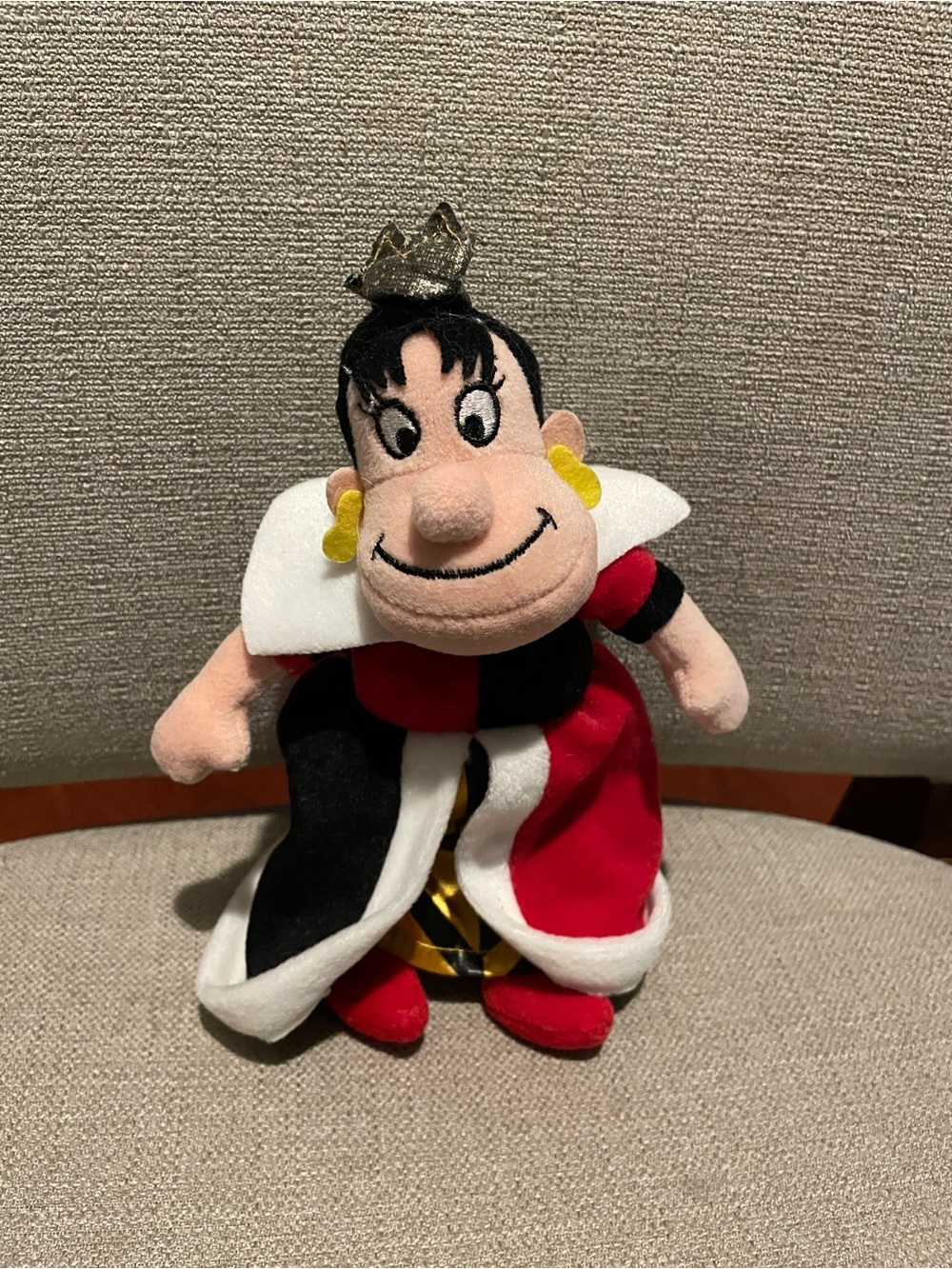 Alice in the wonderland Queen Character Toy in Red, Black & White - Kids Toy